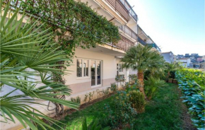 Awesome apartment in Podstrana w/ WiFi and 3 Bedrooms